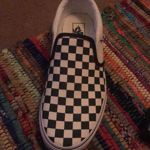Vans - Picture 2 of 4